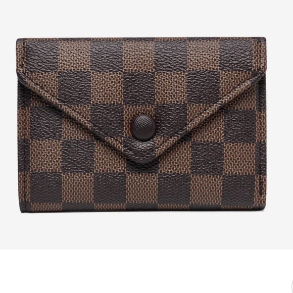 Checkered Tri-Fold Wallet - Picture 1 of 9